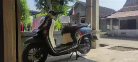 JUAL MOTOR SCOOPY 2021