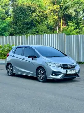 CASH!! Jazz RS CVT 2018