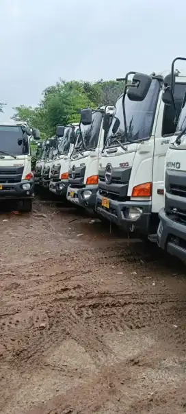 Dump truck Hino 500 FM285JD tahun 2022