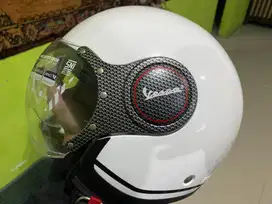 JUAL HELM ORI VESPA BLM DIPAKAI
