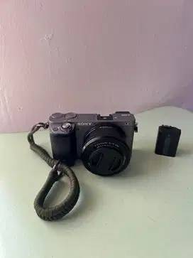 Sony a6000 + lensa kit (mulus like new)