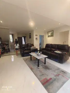 Dijual rumah full renov suvarna sutra