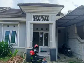 Jual rumah di Perumahan Shappire Regency Blok i 82.
Jl. KS.Tubun