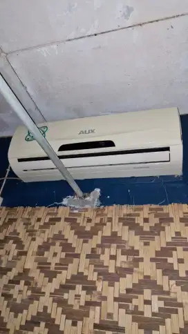 jual ac merk aux 1 PK