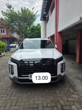 Hyundai Palisade signature tahun 2024 AT putih