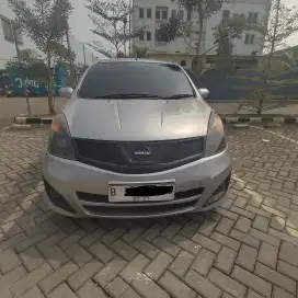 Nissan Grand Livina 1.8 XV AT