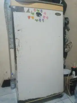 Dijual kulkas 1 pintu merk sanyo