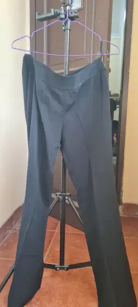 DIJUAL CELANA KEREN