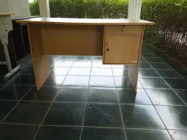 Meja Tulis Kantor