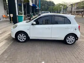 Nissan March 2011 Bensin