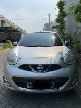 DIJUAL NISSAN MARCH 1.5 AT TIPE TERTINGGI