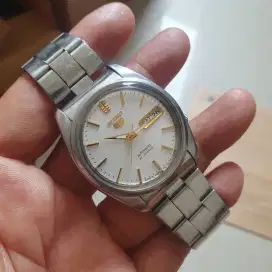 Jam seiko 5 automatic