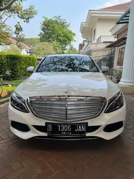 FOR SELL MERCEDES BENZ C250 EXCLUSIVE LINE W205