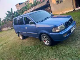 Toyota kijang LSX efi 1.8MT