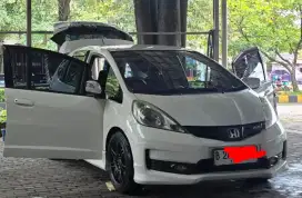 JAZZ RS AT 2011 NEW MODEL