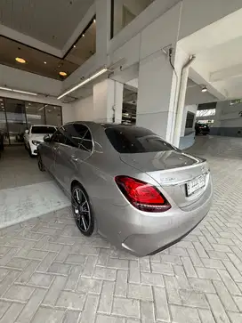 Mercedes-Benz C300 2020 Bensin