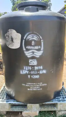 Tandon air kapasitas 1200 L