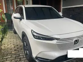 Honda HRV 2022 E/AT - TANGAN PERTAMA - low km(12459)-pemilik-langsung
