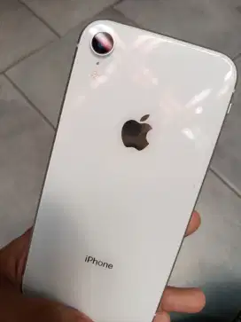 IPHONE XR 64GB WHITE LIKE NEW