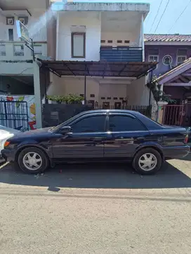 Toyota Soluna tahun 2000