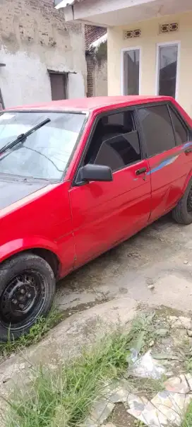 Mobil Sedan Corola Bekas