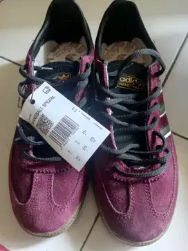 Sepatu original adidas handball spezial warna merah tua