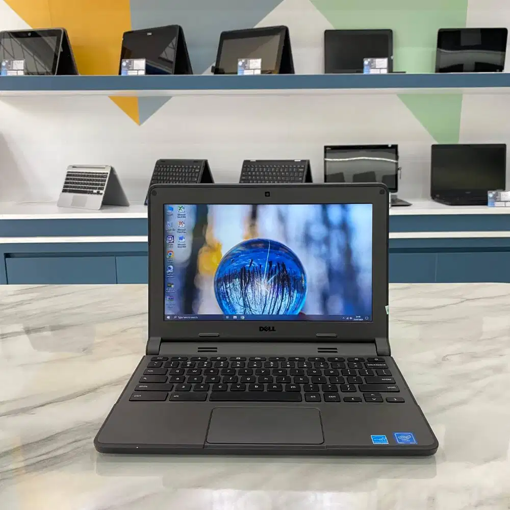 [D02] Laptop dell intelnseries 4gb ssd 12inch siap pakai