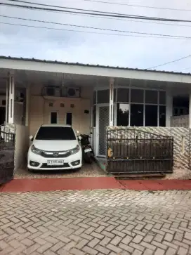 DIJUAL RUMAH LOKASI STRATEGIS DIKAWASAN CURUG