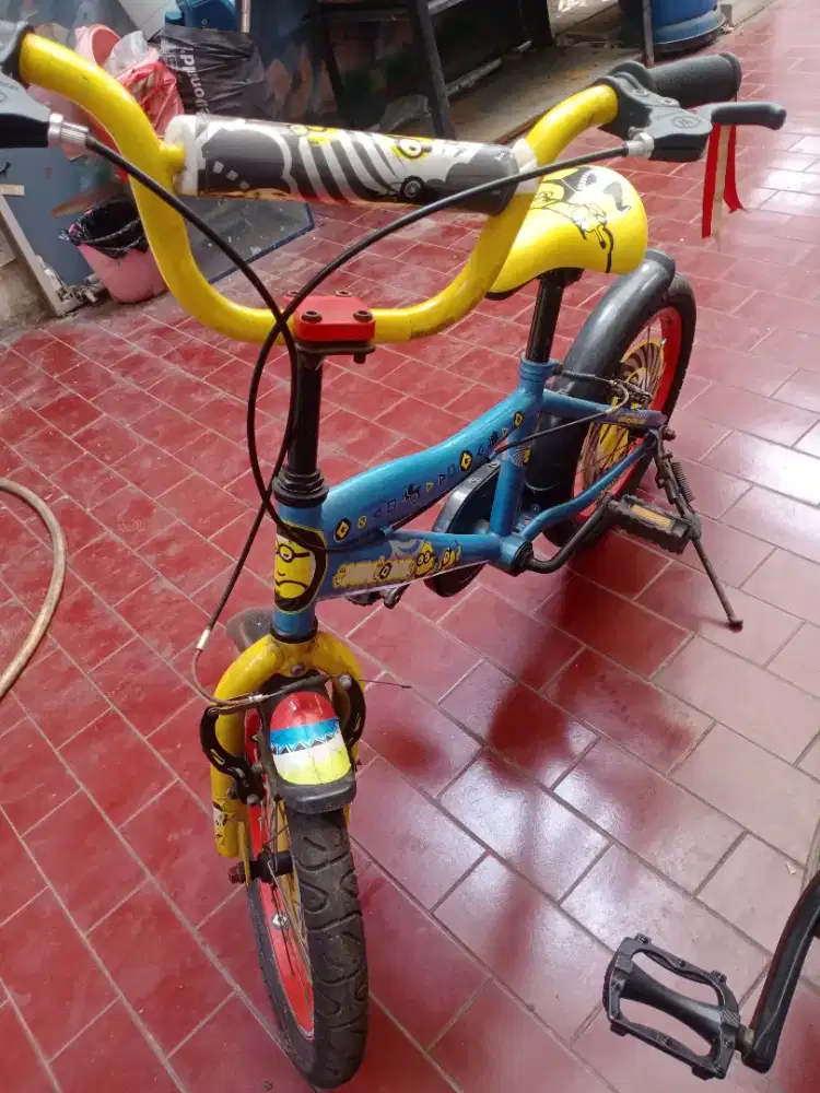 Sepeda minion16inch
