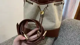 Preloved bucket bag