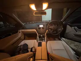 Mercedes-Benz C-Class 2010 Bensin