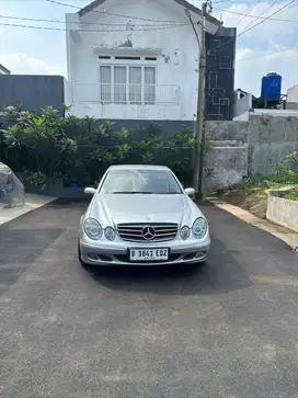 Mercy E260 W211 tahun 2005