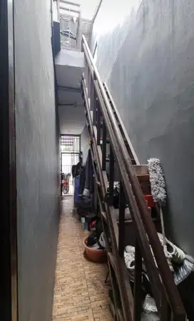 Rumah minimalis siap huni di kranggan Cibubur dekat ke tol dan LRT