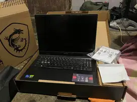 Laptop MSI Sword 16 hx intel core i7 14650 hx RTX 4050