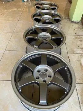 Jual Velg Rays R17 17x8.0 Cocok pakai di Altis, Civic, HRV, Rush Dll
