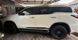 Toyota Fortuner 2023 Diesel