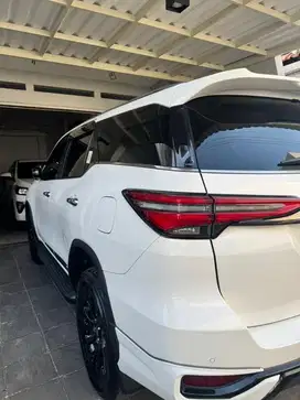 FORTUNER GR a/t 2023/2022