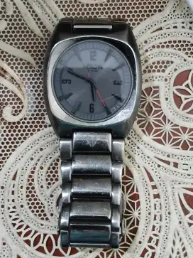 Jam tangan nixon