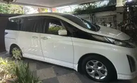 Mazda biante 2.0 AT  Putih