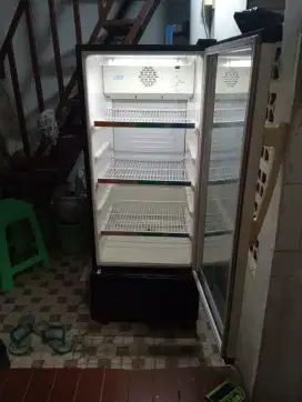 Edisi Pindahan - Dijual Showcase Sanken Mulus, Nego