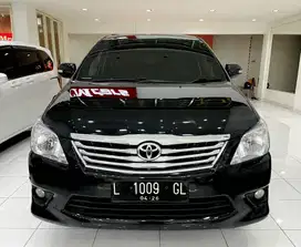 INNOVA V 2.4 DSL AUTOMATIC 2012.
