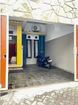 Rumah dijual full perabotan (kitchen set Baru)