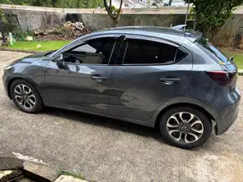 Mazda 2R Skyactive matic 2015