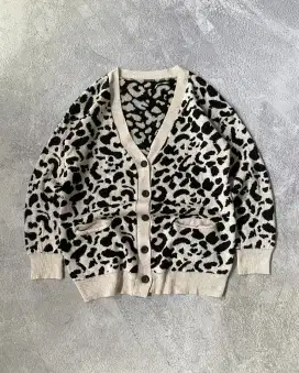 Double Pocket Leopard Cardigan