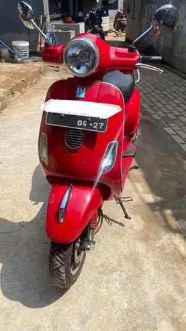 Jual cepat Vespa LX 150cc Thn 2011