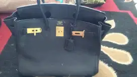 Di jual tas Hermes bekas pakai