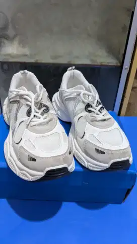 Sneakers cowok/cewek