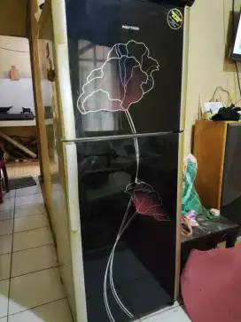 Kulkas Polytron 2 Pintu