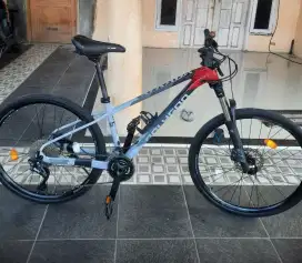 Sepeda Polygon Xtrada 5