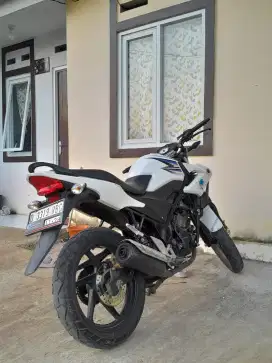 Honda cb thn 2016